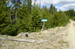 Sign at Sheep Rock trail head 2010-07.